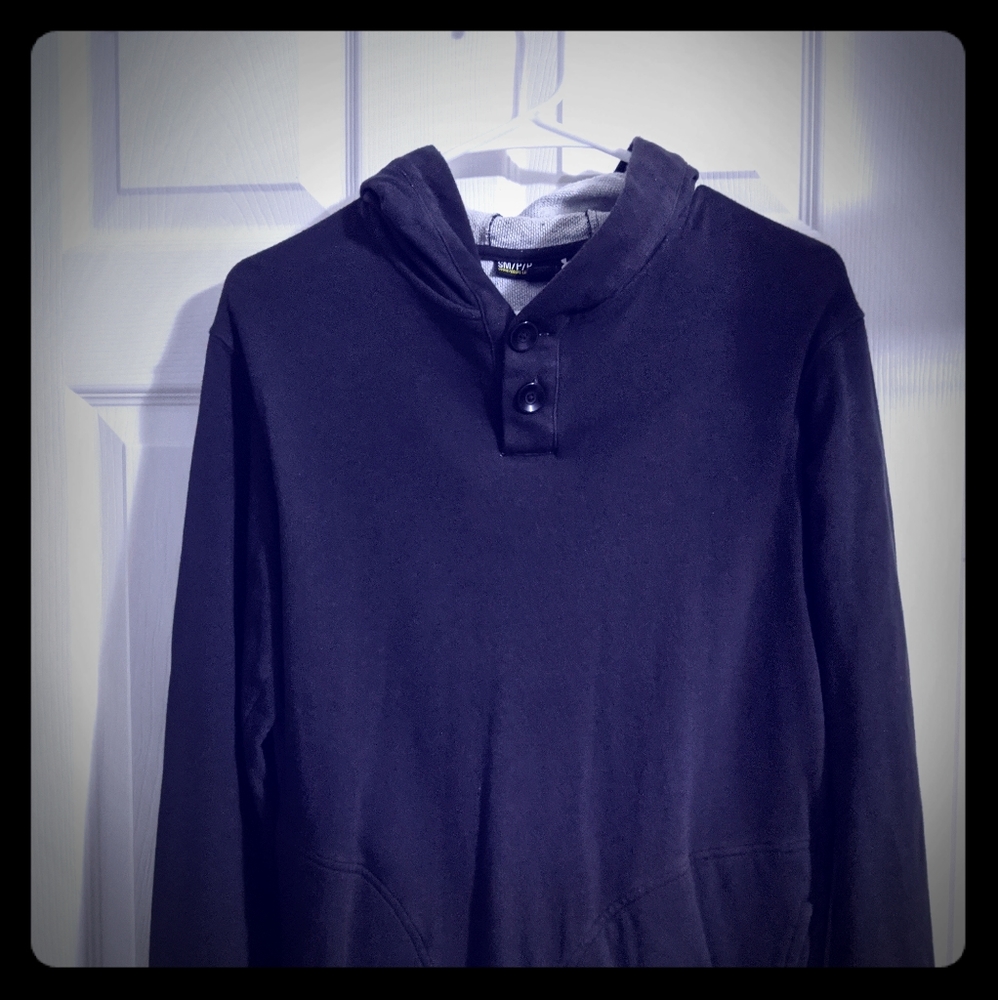 Men's black Under Armour small loose hoodie